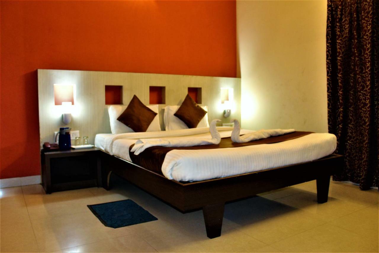 Hotel Park Lagoon Puri Exterior foto